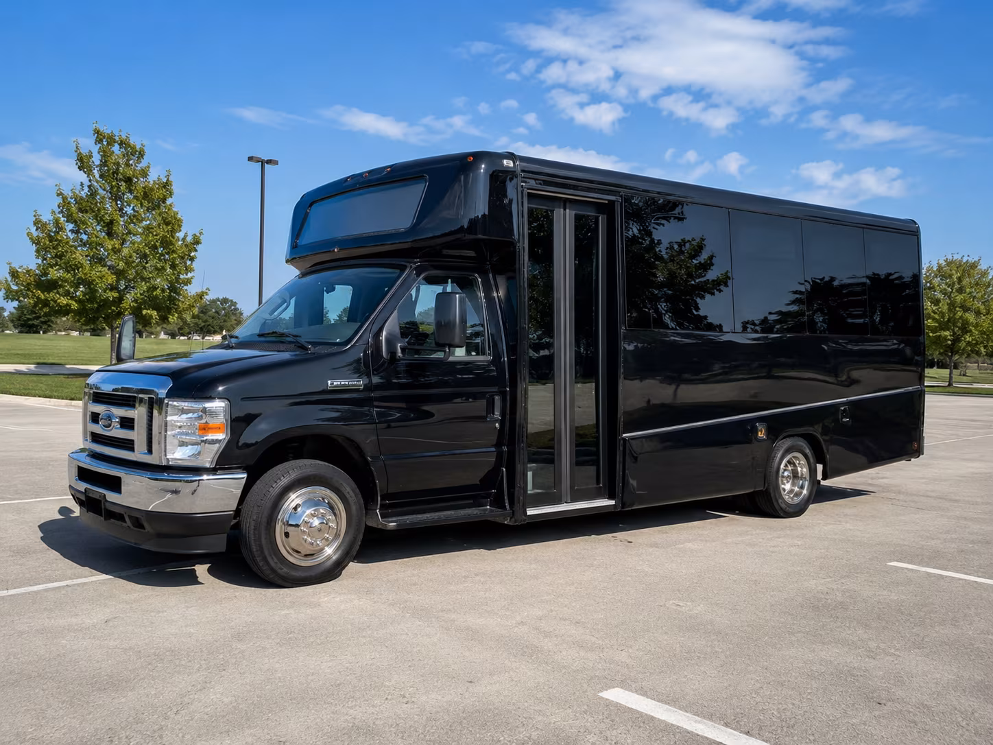 minibus rentals for fort bend county zoo and aquarium trips