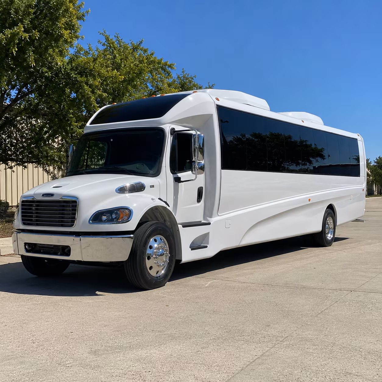 sugar land 20 passenger minibus