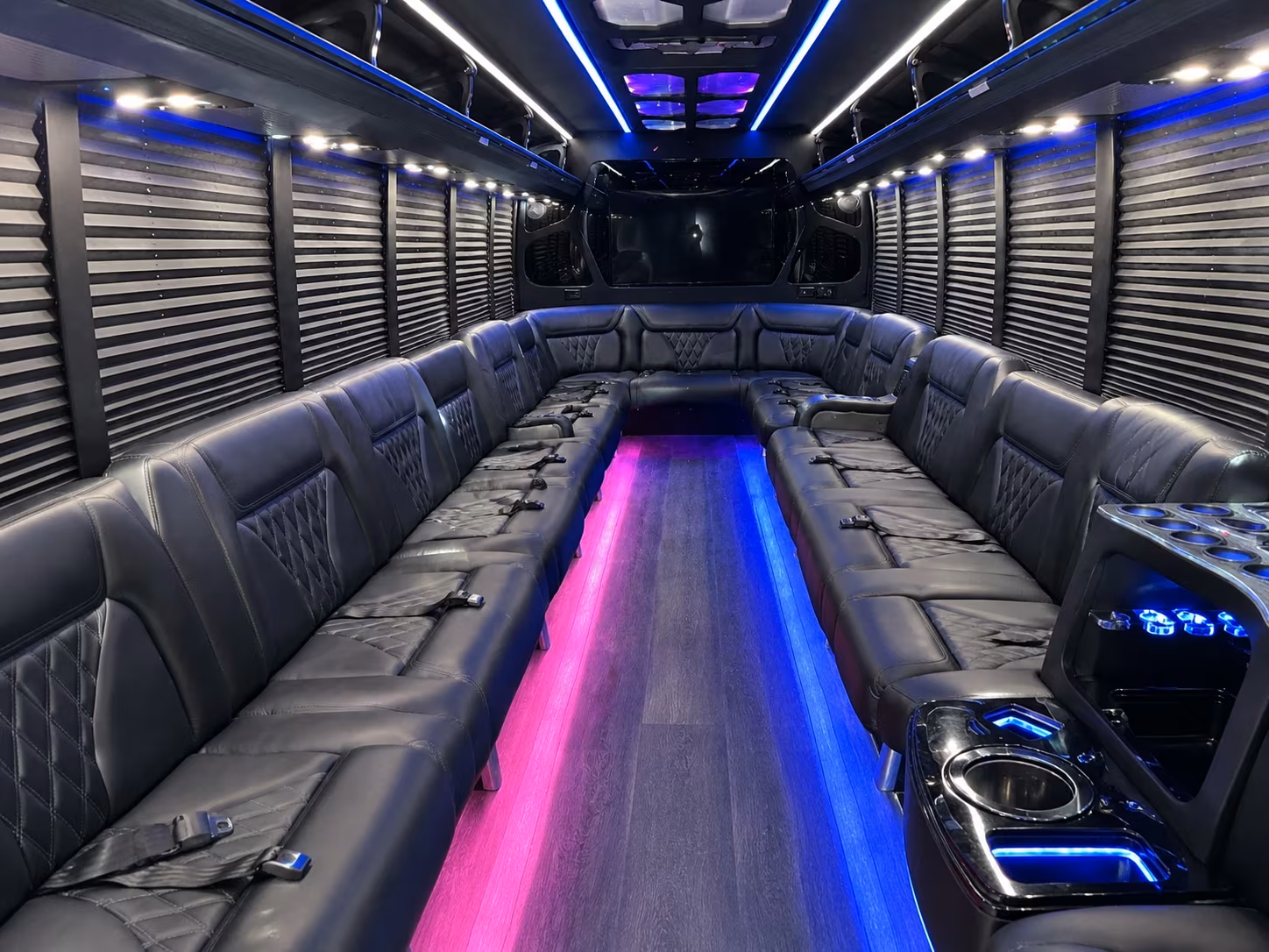 why rent using sugarlandminibuscompany com